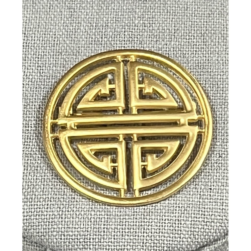 Walters Art Museum Brooch Gold Tone Chinese Shou Longevity Symbol Brooch